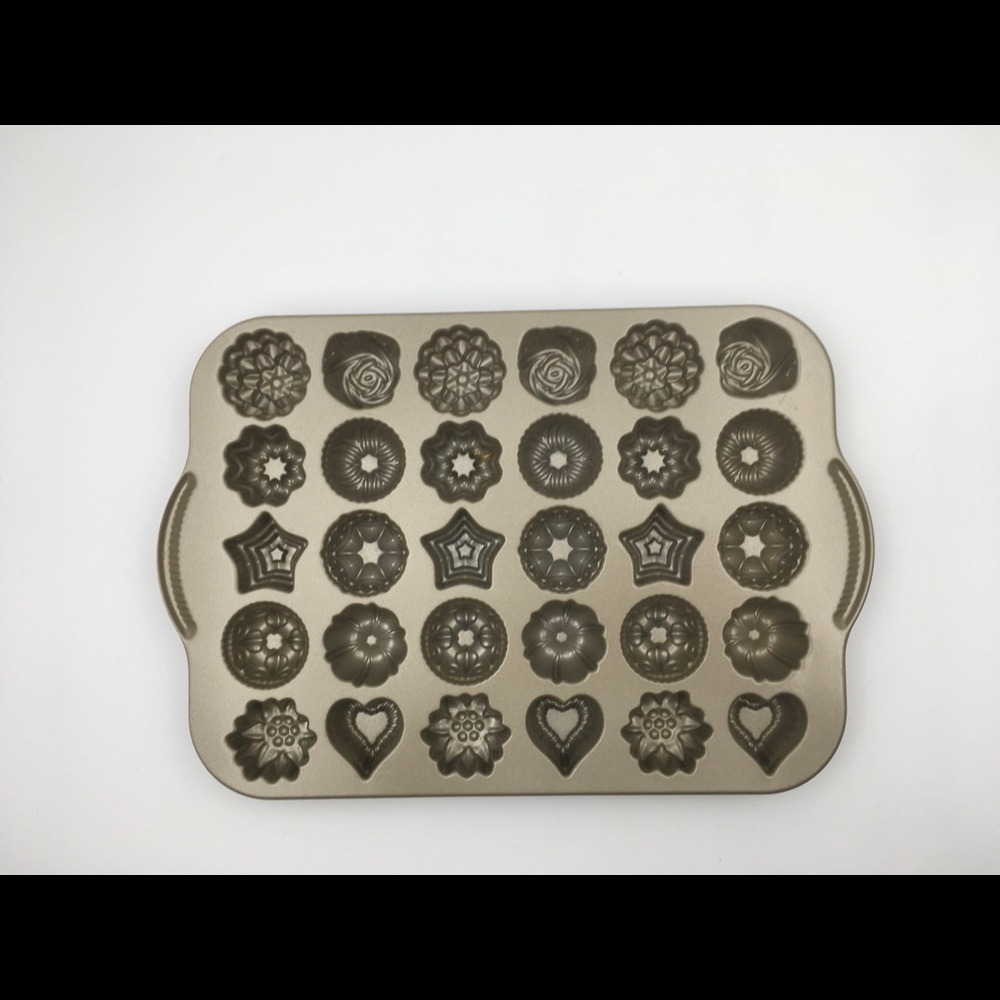 Nordic Ware USA Mini Bunt Pan